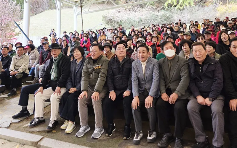 — 용문산 단합대회, 가을빛 물든 화합의 축제 —